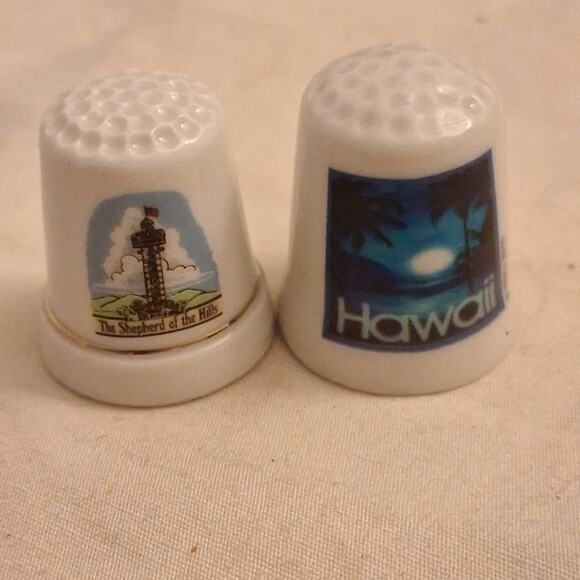 SOUVENIR THIMBLE - HAWAII And Shepherd Of The Hills- NO DAMAGE! - Picture 1 of 3